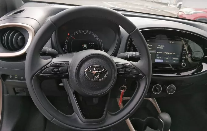 TOYOTA AYGO X 1.0 VVT-i 72 S-CVT Design photo 12 1102943