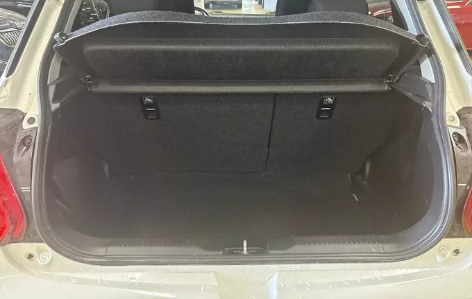 SUZUKI SWIFT 1.0 Boosterjet Auto Pack photo 10 213586
