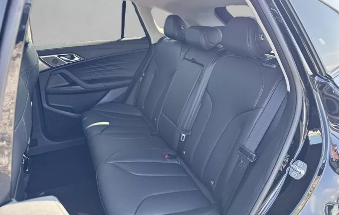 MG EHS 1.5T PHEV 272 ch Luxury photo 17 7856