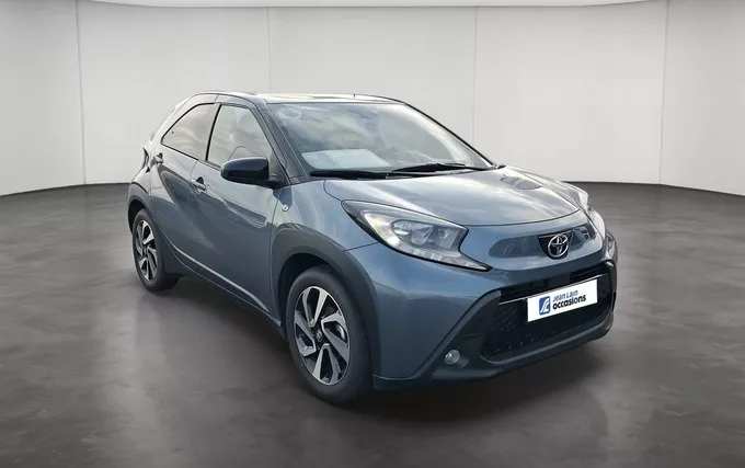 TOYOTA AYGO X 1.0 VVT-i 72 Design extérieur trois quart avant droit 1103958