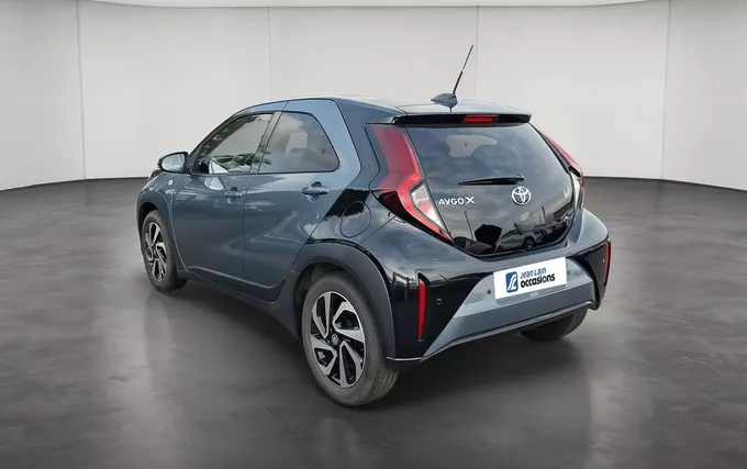 TOYOTA AYGO X 1.0 VVT-i 72 Design extérieur trois quart arrière gauche 1103958