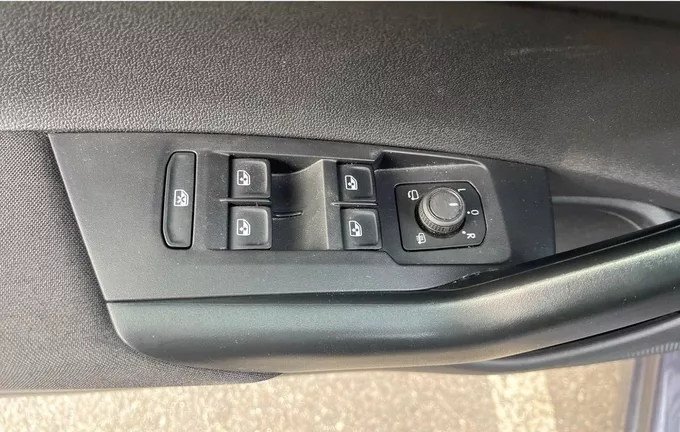 VOLKSWAGEN POLO 1.0 TSI 95 S&S BVM5 photo 17 2126414