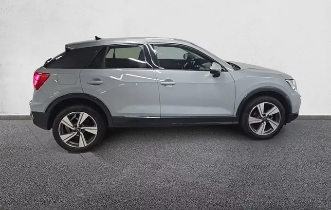 AUDI Q2 35 TFSI 150 S tronic 7 Design extérieur côté droit 2128154