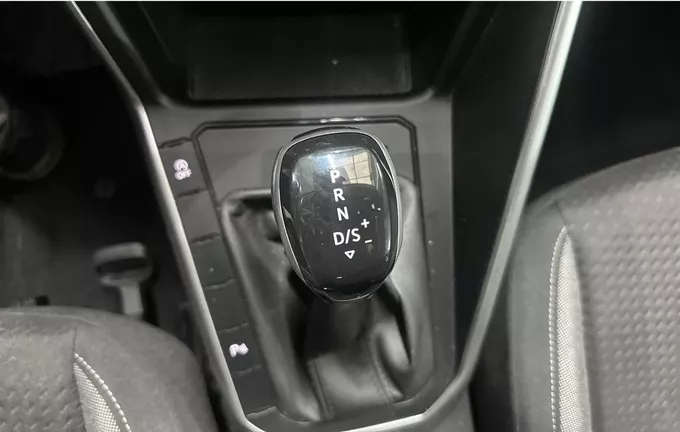 VOLKSWAGEN TAIGO 1.0 TSI 110 DSG7 Life photo 16 2131119