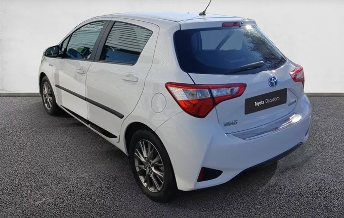 TOYOTA YARIS Hybride 100h Dynamic extérieur trois quart arrière gauche 1103771