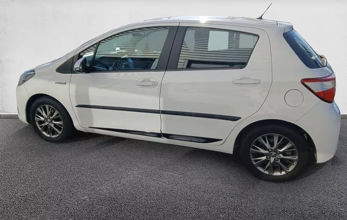 TOYOTA YARIS Hybride 100h Dynamic extérieur côté gauche 1103771