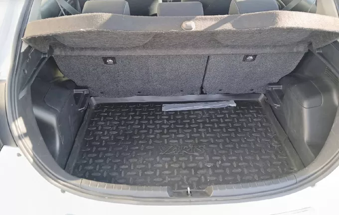 TOYOTA YARIS Hybride 100h Dynamic photo 10 1103771