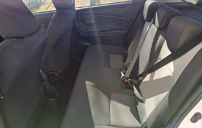 TOYOTA YARIS Hybride 100h Dynamic photo 17 1103771