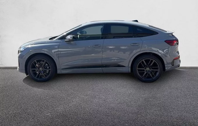 AUDI Q4 E-TRON Q4 Sportback e-tron Performance extérieur côté gauche 9615