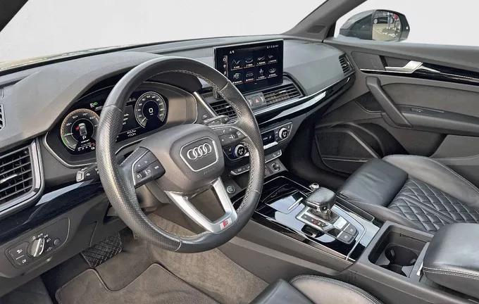 AUDI Q5 Sportback 50 TFSIe 299 S tronic 7 Quattro S line photo 11 2132545