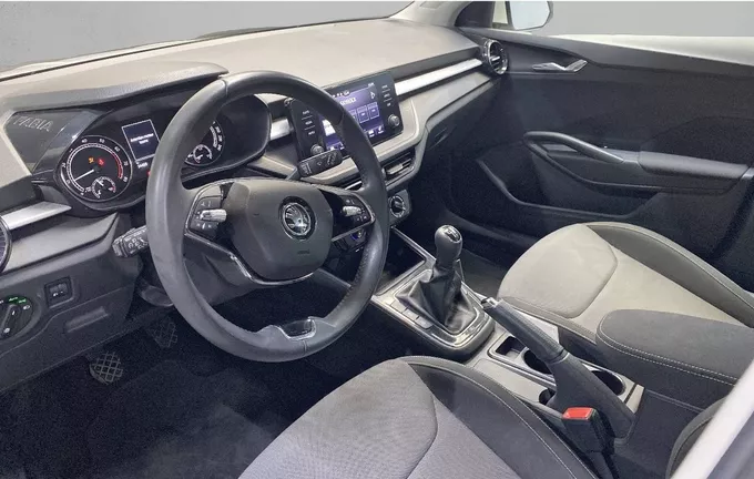 SKODA FABIA 1.0 TSI 95 ch BVM5 Ambition photo 13 2130912