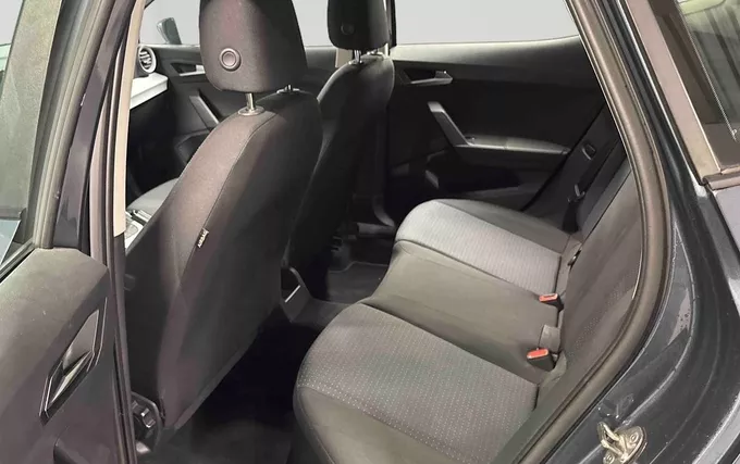 SEAT ARONA 1.0 TSI 95 ch Start/Stop BVM5 Urban photo 17 2132477