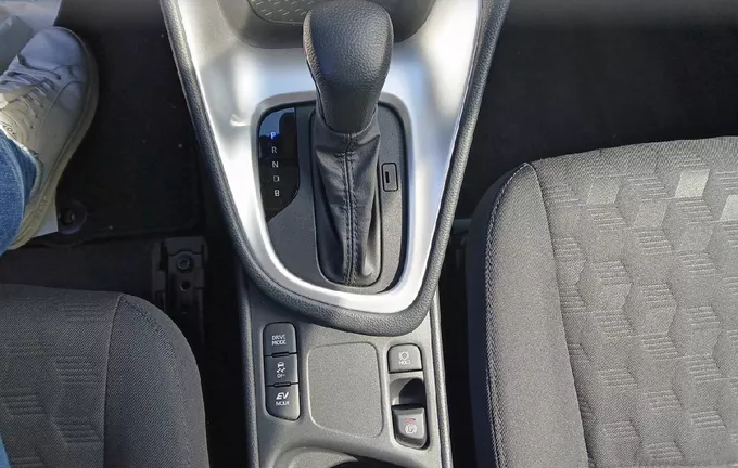 TOYOTA YARIS Hybride 116h Dynamic photo 13 1103233