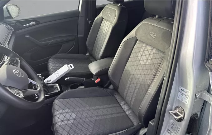 VOLKSWAGEN T-CROSS 1.0 TSI 116 Start/Stop DSG7 R-Line Edition extérieur trois quart arrière droit 2125144