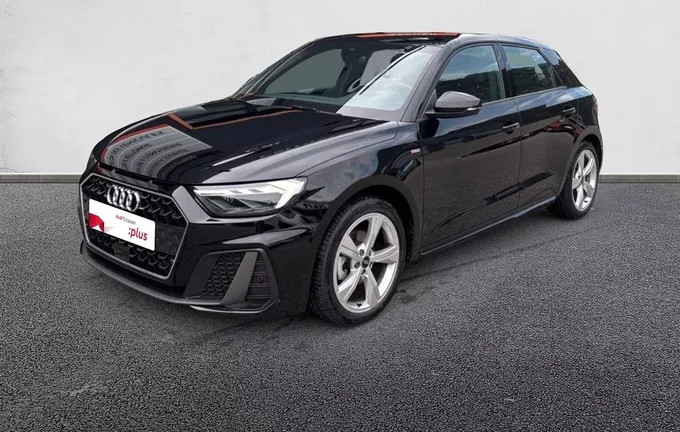 AUDI A1 Sportback 30 TFSI 116 ch S tronic 7 S Line extérieur trois quart avant gauche 2130457