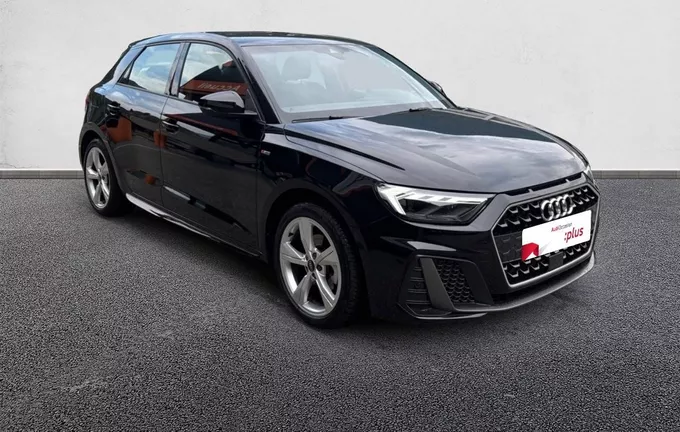 AUDI A1 Sportback 30 TFSI 116 ch S tronic 7 S Line extérieur trois quart avant droit 2130457
