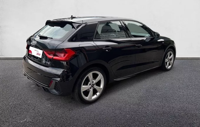 AUDI A1 Sportback 30 TFSI 116 ch S tronic 7 S Line extérieur trois quart arrière droit 2130457