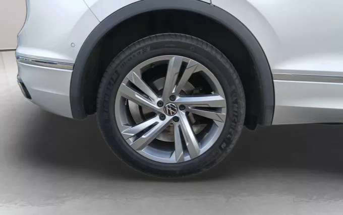 VOLKSWAGEN TIGUAN 2.0 TDI 200ch DSG7 4Motion R-Line Exclusive photo 9 2132183