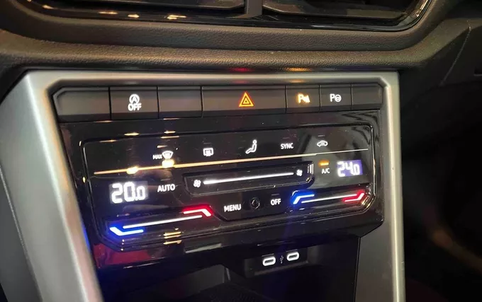 VOLKSWAGEN T-ROC 2.0 TDI 116 Start/Stop BVM6 Life Plus photo 13 2132866