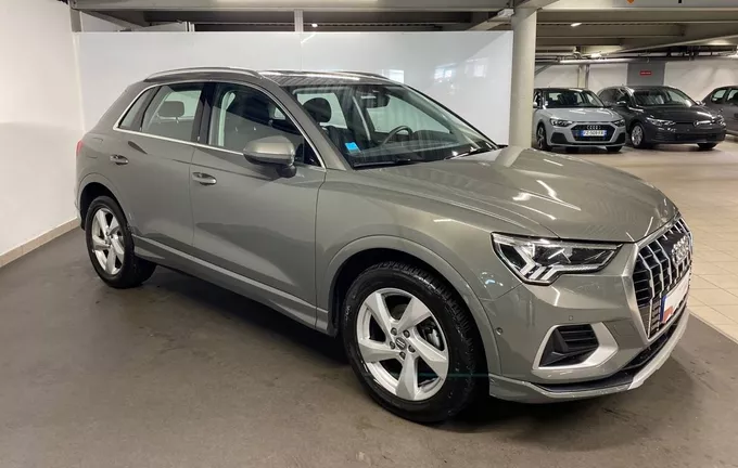 AUDI Q3 35 TDI 150 ch S tronic 7 Quattro Design Luxe extérieur trois quart avant droit 2131003