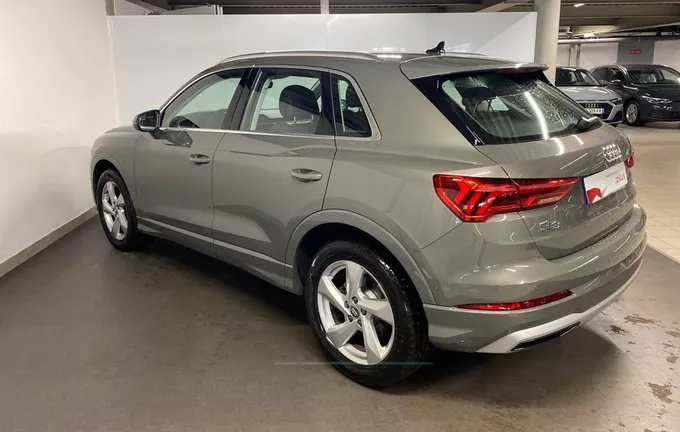 AUDI Q3 35 TDI 150 ch S tronic 7 Quattro Design Luxe extérieur trois quart arrière gauche 2131003