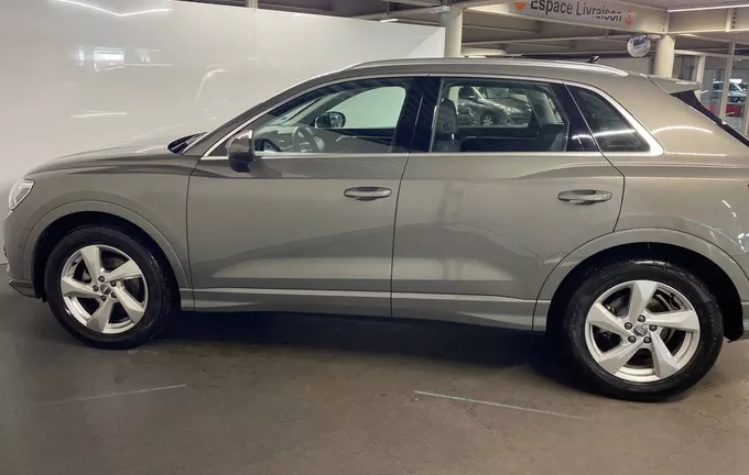 AUDI Q3 35 TDI 150 ch S tronic 7 Quattro Design Luxe extérieur côté gauche 2131003