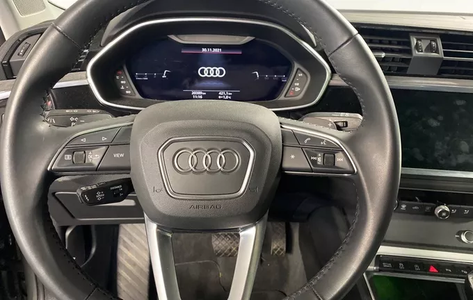 AUDI Q3 35 TDI 150 ch S tronic 7 Quattro Design Luxe photo 12 2131003