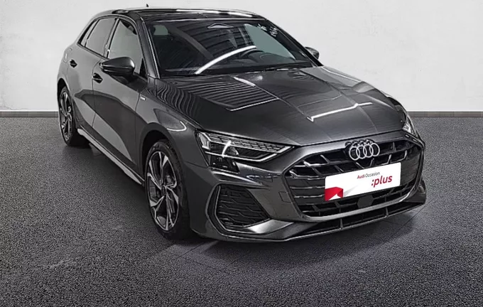 AUDI A3 Sportback TDI 150 S tronic 7 S line extérieur trois quart avant droit 2129403