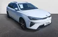 Miniature MG MG5 Autonomie Etendue 61kWh - 115 kW 2WD Luxury extérieur trois quart avant droit 