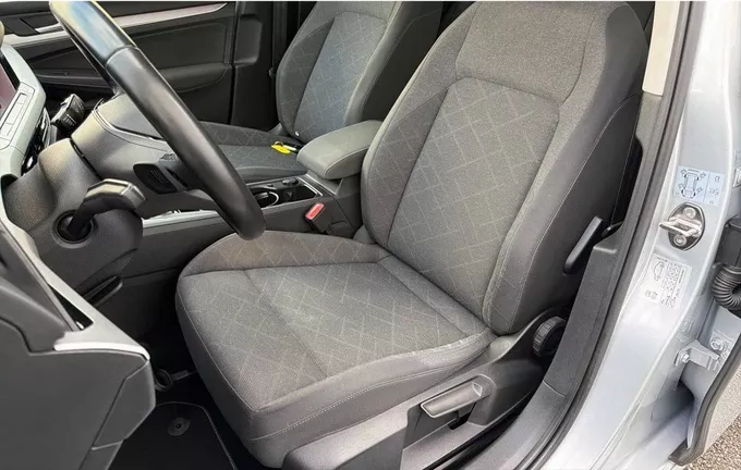 VOLKSWAGEN GOLF SW 1.5 eTSI OPF 130 DSG7 Life Business extérieur trois quart arrière droit 213132