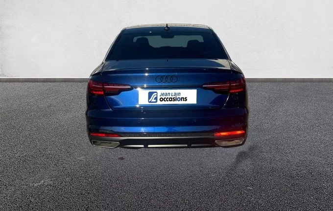 AUDI A4 35 TFSI 150 S tronic 7 Competition extérieur arrière 551021