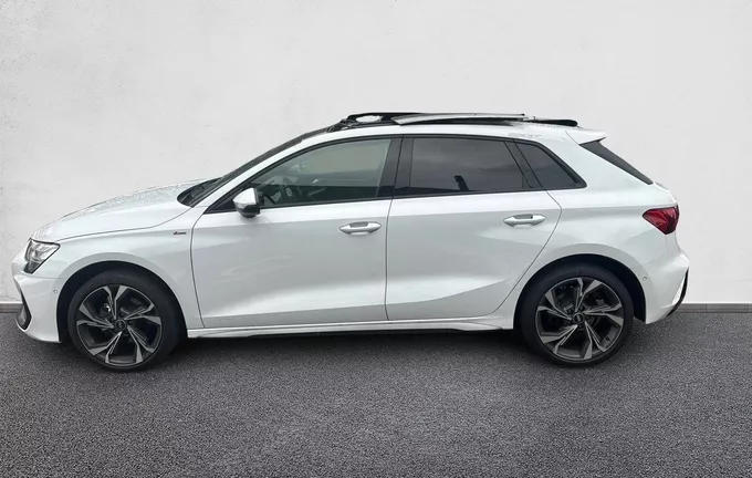 AUDI A3 Sportback TDI 150 S tronic 7 S line extérieur côté gauche 2126966