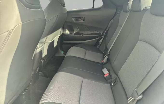 TOYOTA C-HR Hybride 140 Collection photo 17 945194