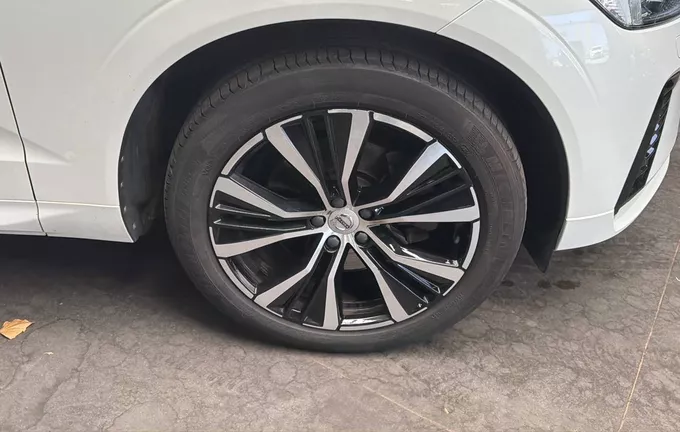 VOLVO XC60 B5 AWD 235 ch Geartronic 8 Ultimate Style Chrome photo 9 2129773