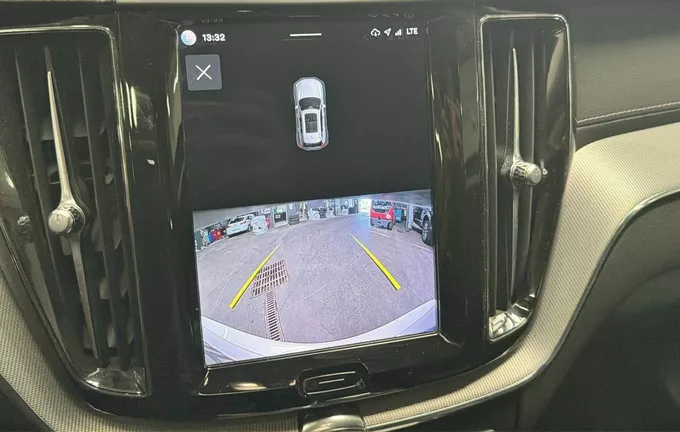 VOLVO XC60 B5 AWD 235 ch Geartronic 8 Ultimate Style Chrome photo 13 2129773