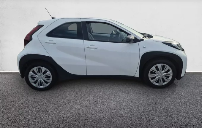 TOYOTA AYGO X 1.0 VVT-i 72 Dynamic extérieur côté droit 1103708