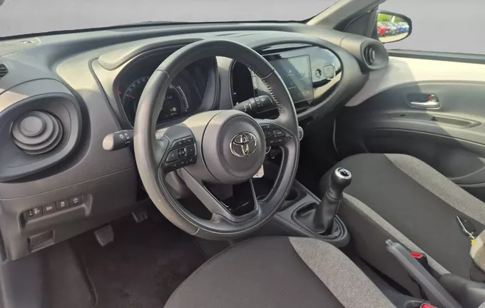 TOYOTA AYGO X 1.0 VVT-i 72 Dynamic photo 11 1103708