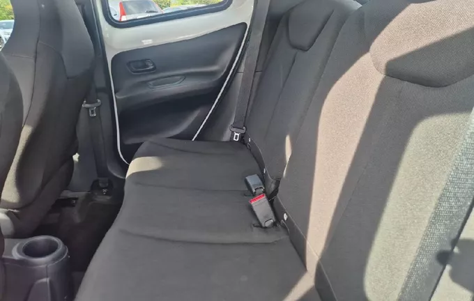 TOYOTA AYGO X 1.0 VVT-i 72 Dynamic photo 17 1103708