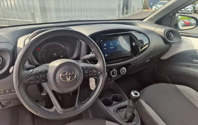 TOYOTA AYGO X 1.0 VVT-i 72 Dynamic photo 18 1103708