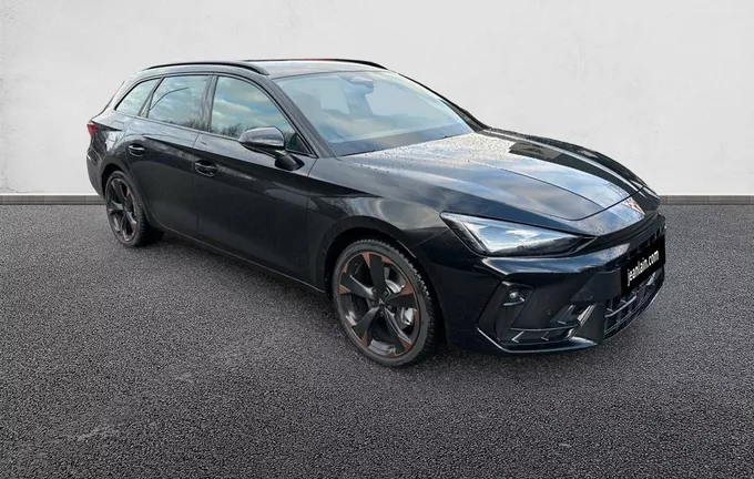 CUPRA LEON Sportstourer eHybrid 204 ch DSG6 V extérieur trois quart avant droit 1212