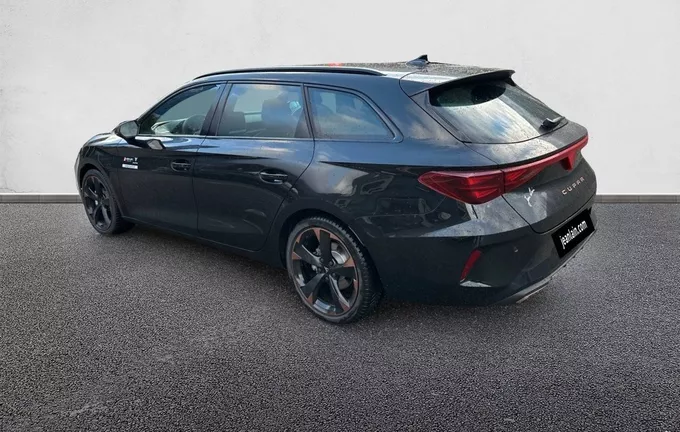 CUPRA LEON Sportstourer eHybrid 204 ch DSG6 V extérieur trois quart arrière gauche 1212
