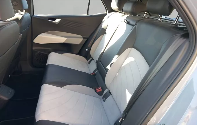 VOLKSWAGEN ID.3 145 ch Pro extérieur arrière 460502