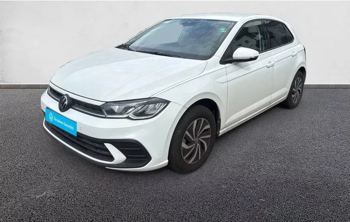 VOLKSWAGEN POLO 1.0 TSI 95 S&S BVM5 VW Edition extérieur trois quart avant gauche 2130861