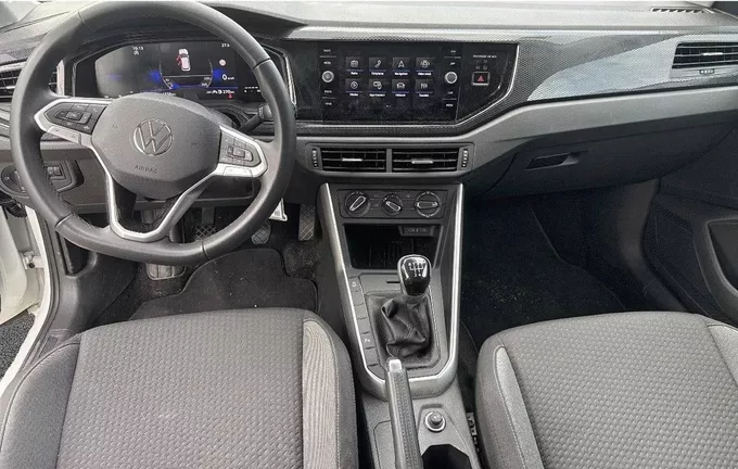 VOLKSWAGEN POLO 1.0 TSI 95 S&S BVM5 VW Edition extérieur trois quart avant droit 2130861