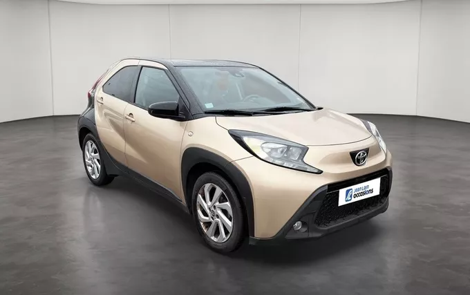 TOYOTA AYGO X 1.0 VVT-i 72 Design extérieur trois quart avant droit 1104064