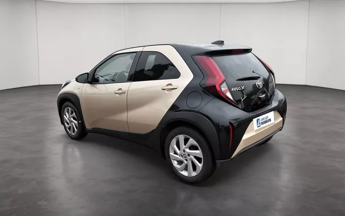 TOYOTA AYGO X 1.0 VVT-i 72 Design extérieur trois quart arrière gauche 1104064