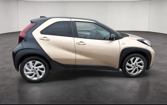 TOYOTA AYGO X 1.0 VVT-i 72 Design extérieur côté gauche 1104064
