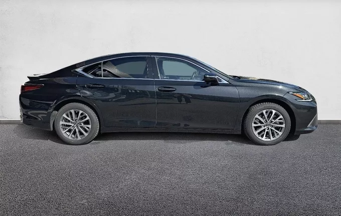 LEXUS ES 300h Business extérieur côté droit 1103271