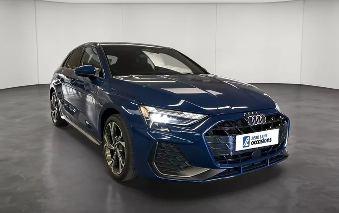 AUDI A3 Sportback TFSI Mild Hybrid 150 S tronic 7 S line extérieur trois quart avant droit 2131963