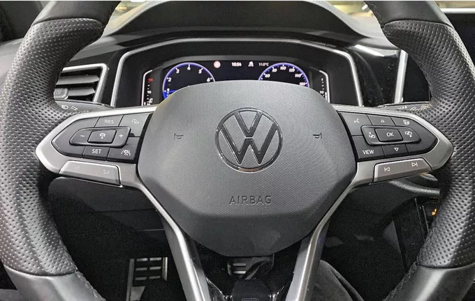 VOLKSWAGEN T-ROC 1.5 TSI EVO2 150 Start/Stop DSG7 R-Line Edition photo 18 2123621